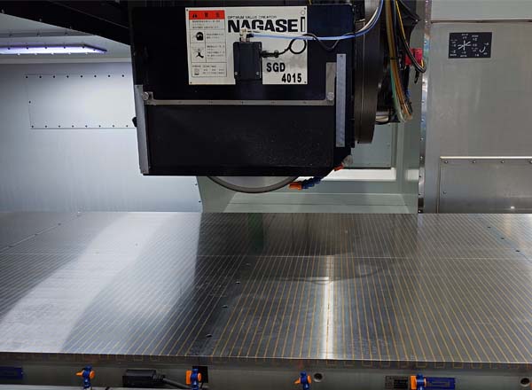 門型平面研削盤